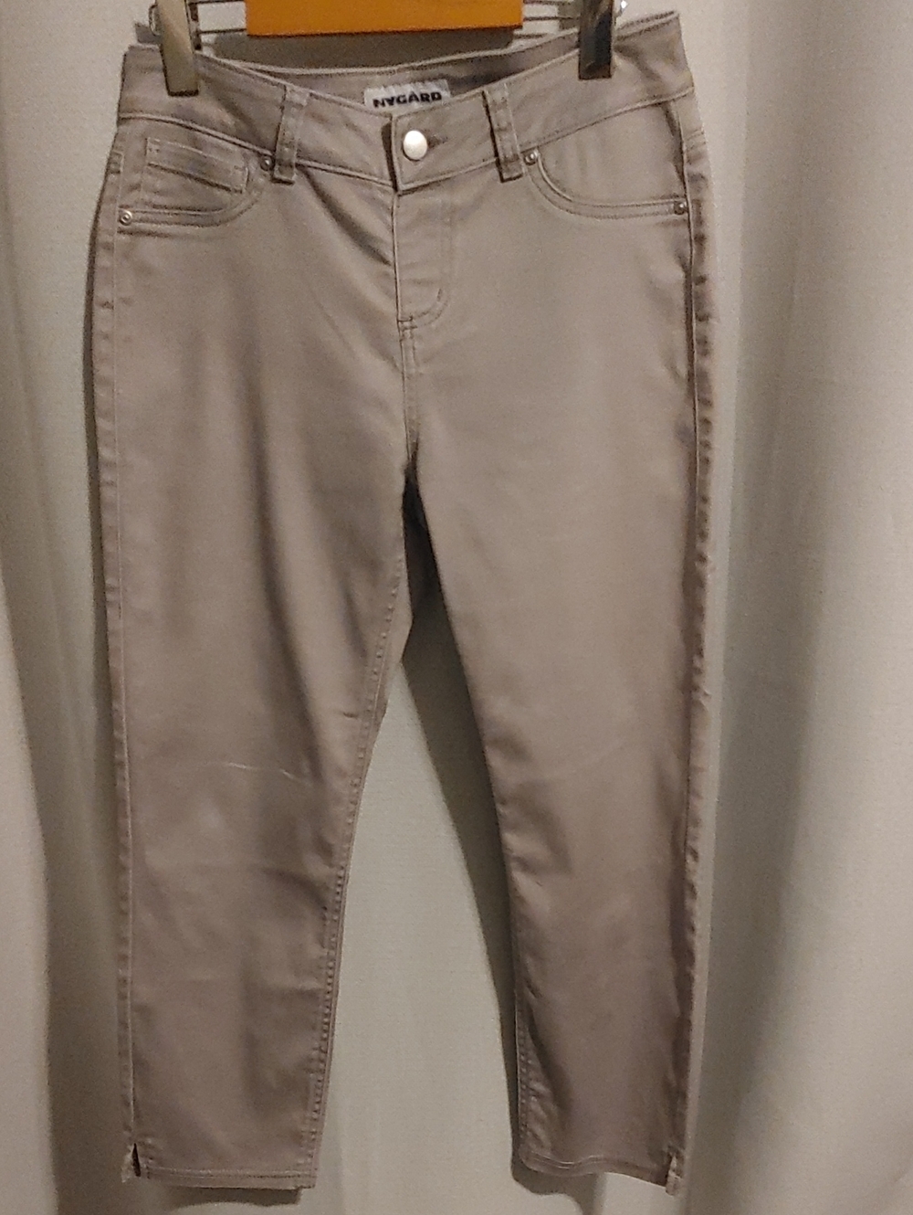(4/$20) Nygard Women's Cropped Slim Jeans in Gray